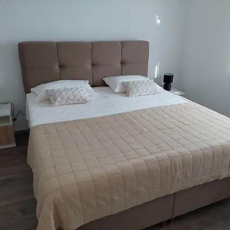 Apartman Mihovil *