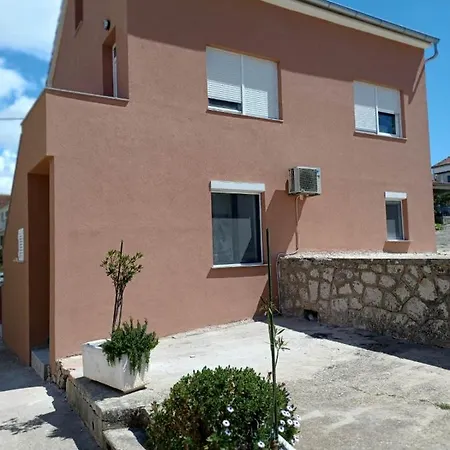 Apartman Mihovil