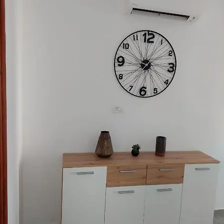 Apartment Apartman Mihovil Tkon